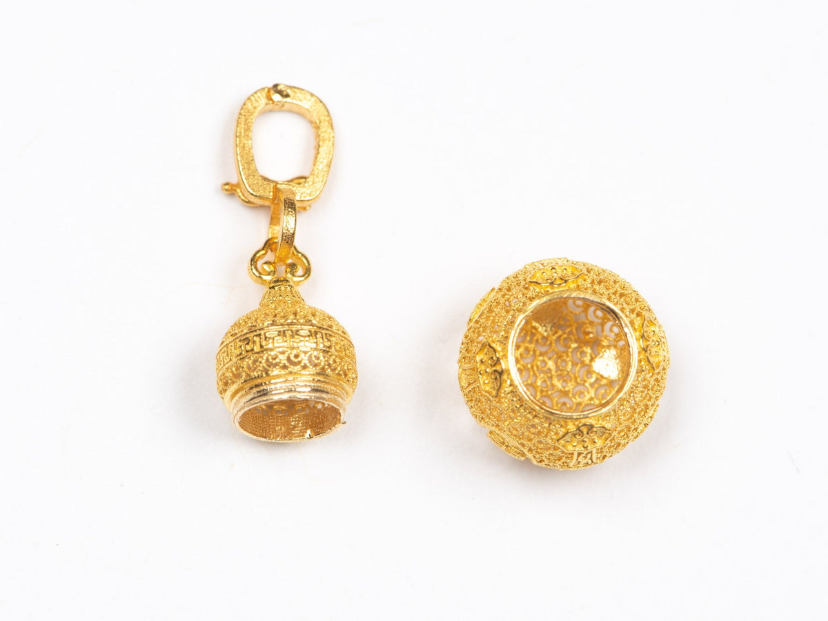 18K Gold Filigree Lucky Gourd Pendant Openable Keepsake R4647 Aurora Designer