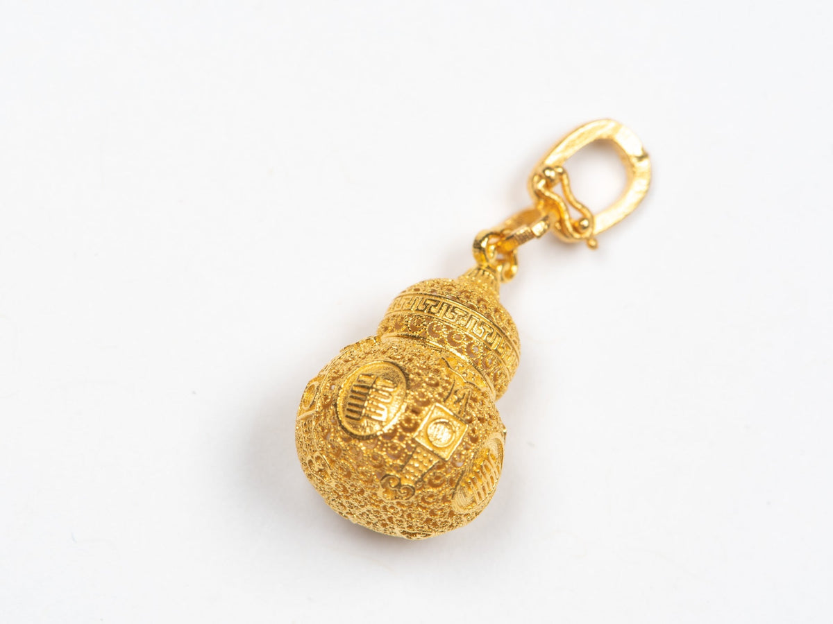 18K Gold Filigree Lucky Gourd Pendant Openable Keepsake R4647 Aurora Designer