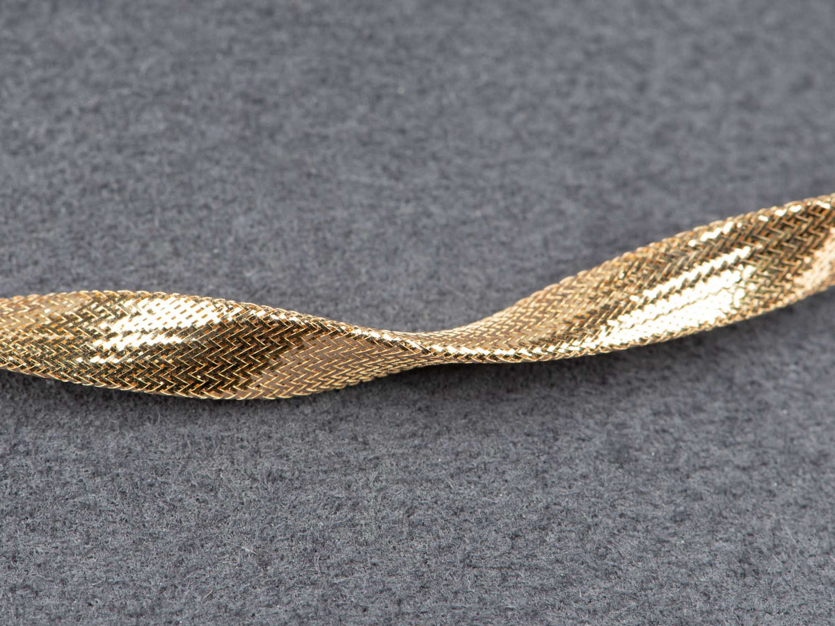 18K Gold 5.4mm Wide Woven Necklace Choker Wave Wavy Design Light Weight Soft Weave Layering R4747