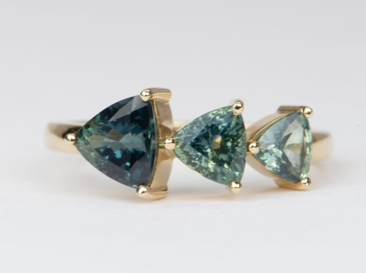 2.4ctw Graduated Size Ombré Color Teal Sapphire Ring 14K Gold R6565 Aurora Designer
