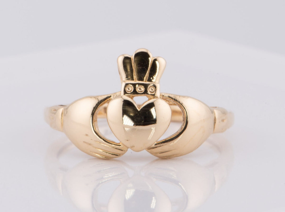 14K Gold Claddagh Ring Celtic Design R6597 Aurora Designer