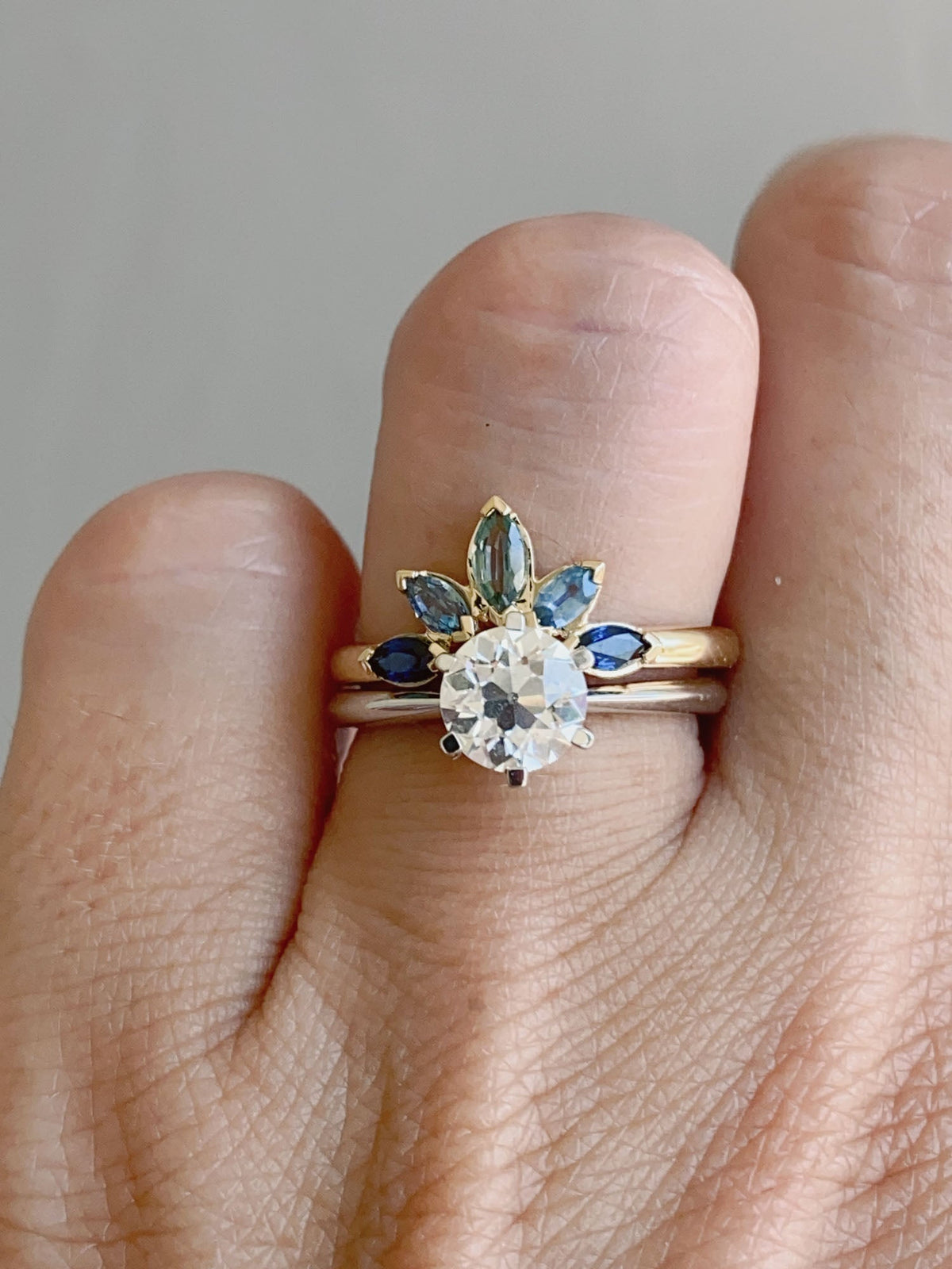 Ombre Color Montana Sapphire Crown Wedding Band 14K Gold R6603 Aurora Designer