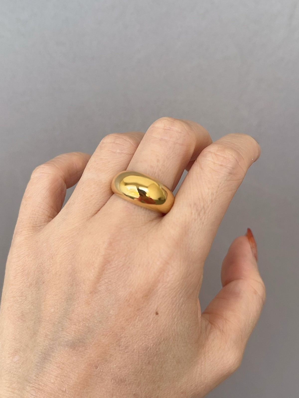 Light Weight 18K Gold High Dome Ring R6672 Aurora Designer
