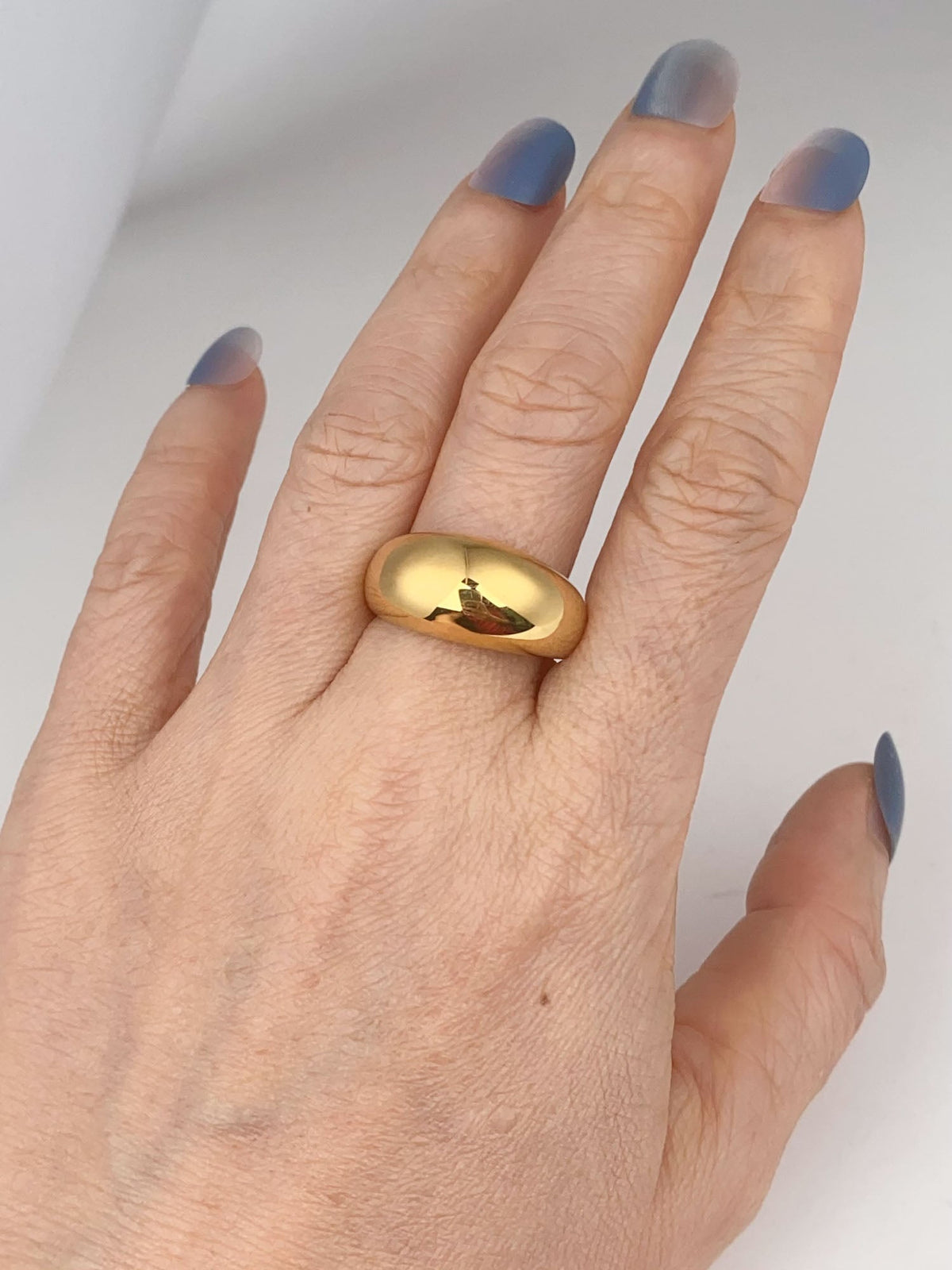 Light Weight 18K Gold High Dome Ring R6672 Aurora Designer
