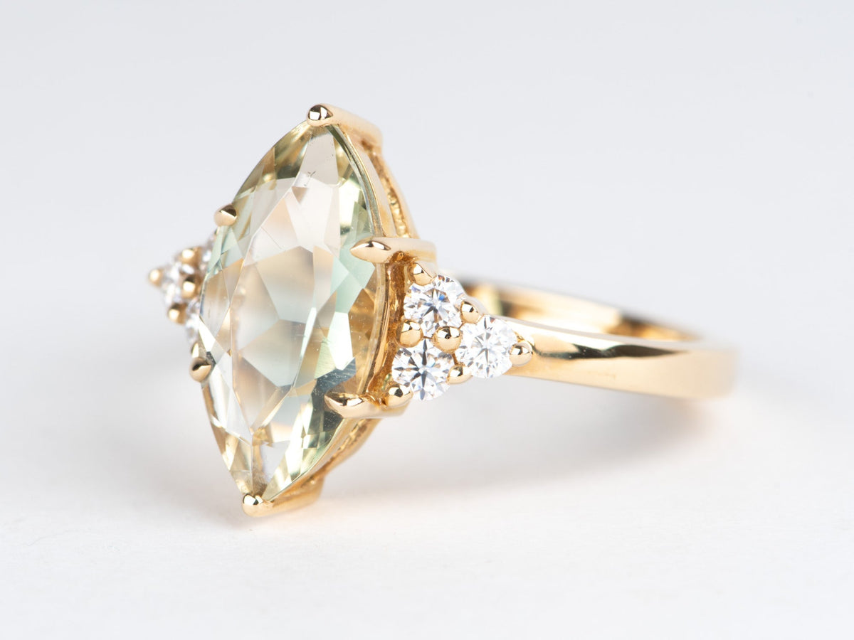 2.23ct Bi-Color Oregon Sunstone Engagement Ring 14K Gold with Trio Stone Sides R6687 Aurora Designer