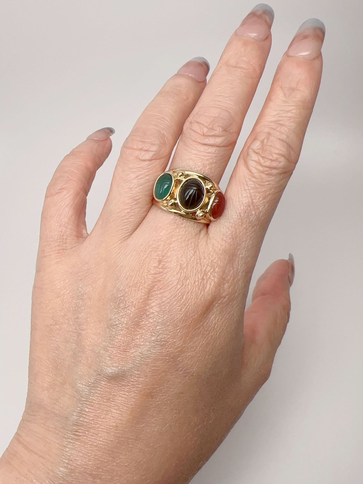 Trio Carved Scarab Split Band Ring 14K Gold 4.38g R6689 Aurora Designer