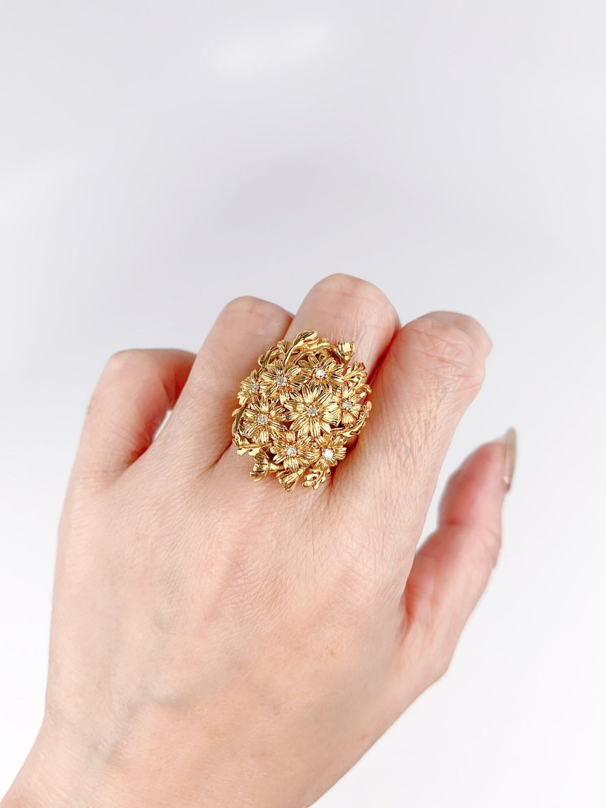18K Gold Daisy Flower Cluster Ring with Diamond 9g+ Stunning Three-Dimensional Floral Design R6709 Aurora Designer