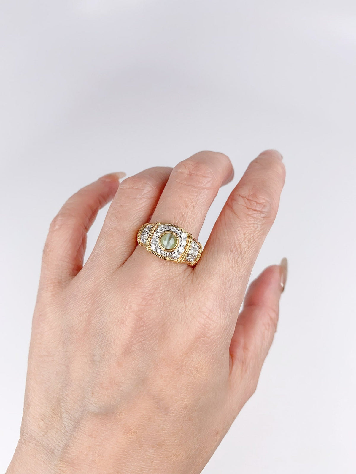 Unique Chrysoberyl Cat&#39;s Eye with Diamond Pave Ring 18K Gold &amp; Platinum 6g+R6712 Aurora Designer
