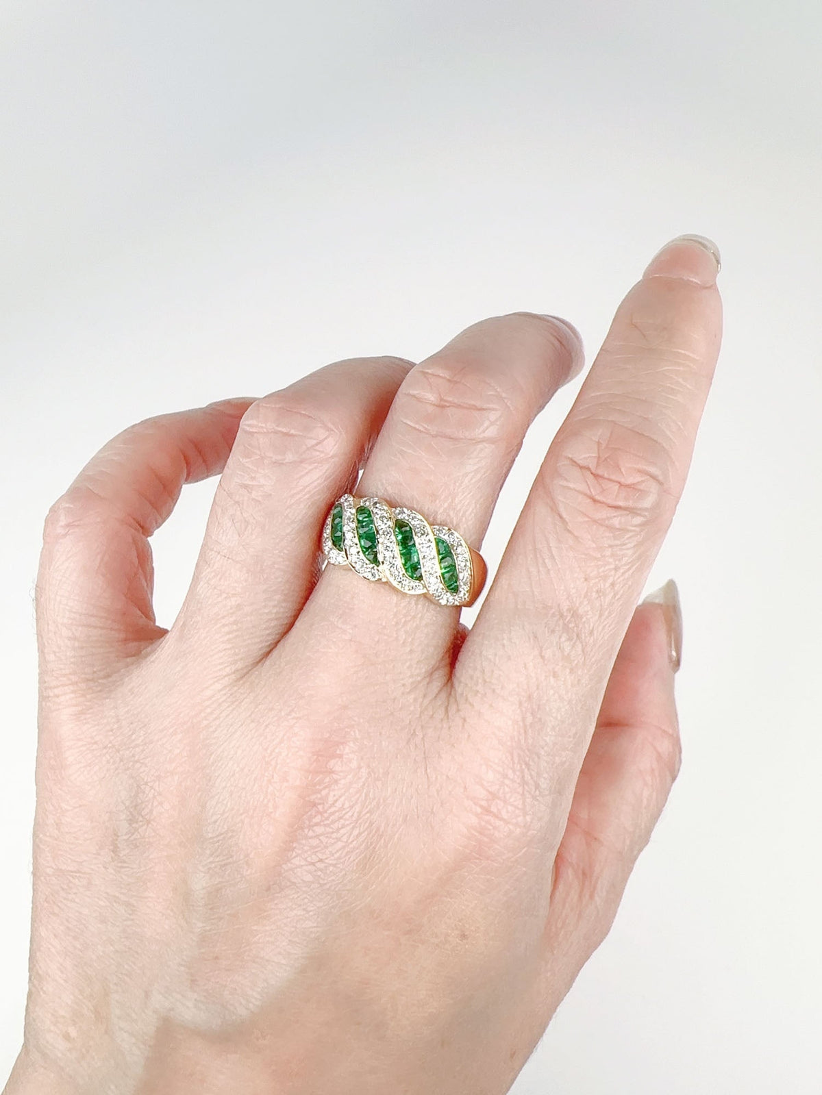 Unique Emerald Cabochon and Diamond Band 18K Gold R6718 Aurora Designer