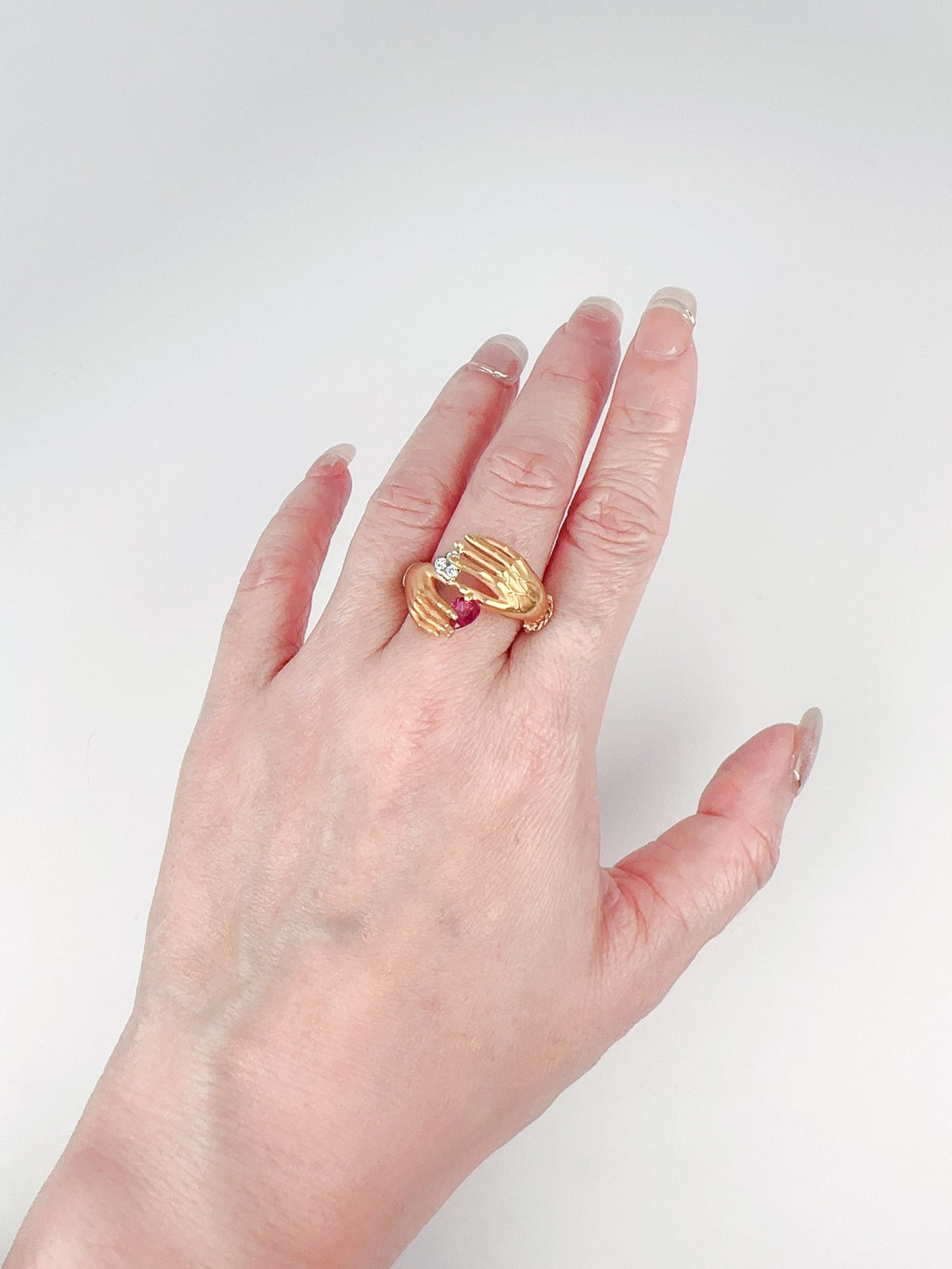 18K Gold Carrera y Carrera Woman and Man's Hand Ring with Ruby Diamond Sapphire 10g+ R6719 Aurora Designer