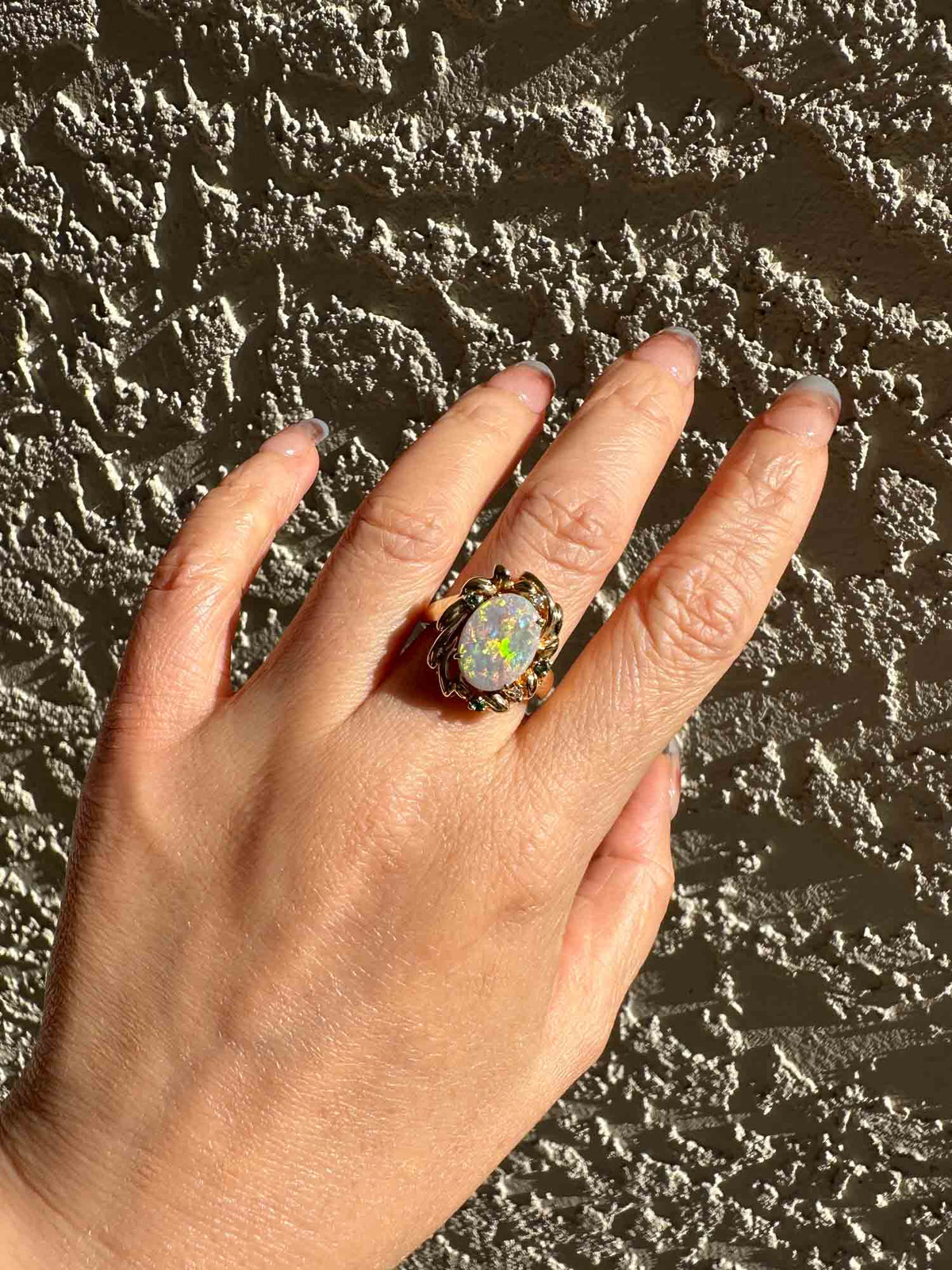 1.53ct Solid Australian Opal Ring 18K Gold R6722 Aurora Designer