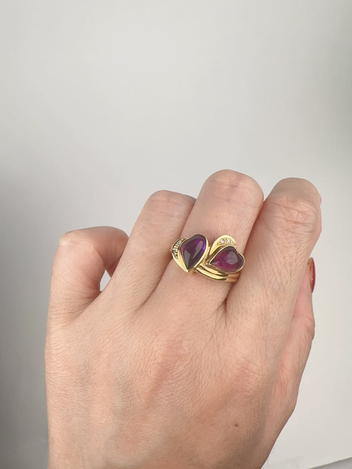 18K Gold Double Heart Ring Amethyst Cabochon and Diamond R6743 Aurora Designer