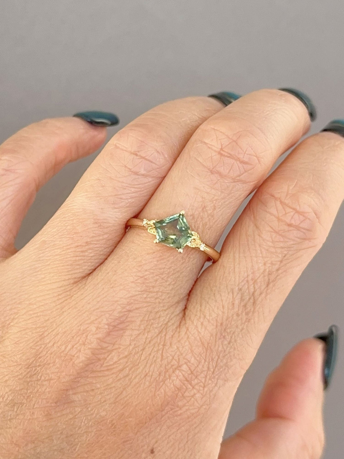 1.46ct Shield Shape Montana Sapphire with Leaf Design Ring 14K Gold R6754 Aurora Designer