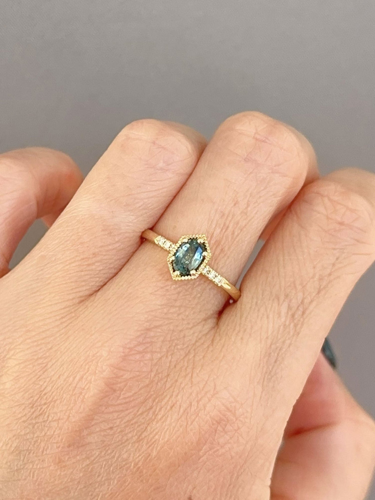 Montana Sapphire in Hexagon Setting Engagement Ring 14K Yellow Gold R6758 Aurora Designer