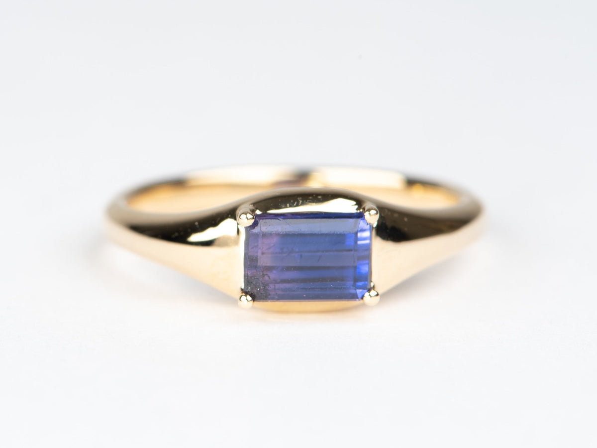 14K Gold Signet Ring with Unique Pinkish Purple Bi-Color Sapphire R6784 Aurora Designer