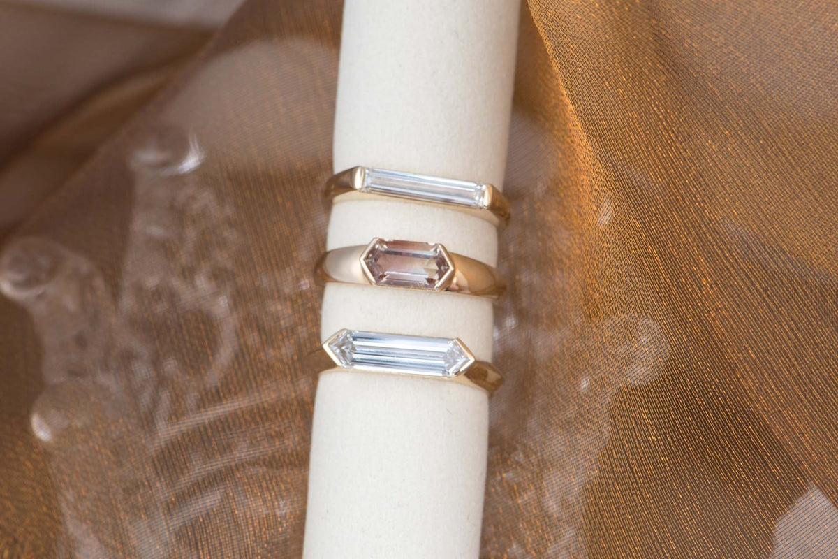 1.15ct Oregon Sunstone Half Bezel Set 14K Gold Engagement Ring East West Set Modern Design R6770 Aurora Designer