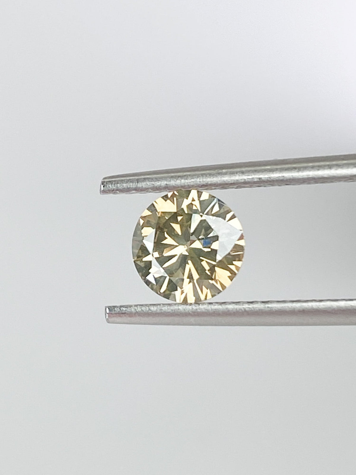 1.02ct GIA-Certified Natural Fancy Yellow Diamond, SI2 6.47*3.81mm RBC143 Aurora Designer