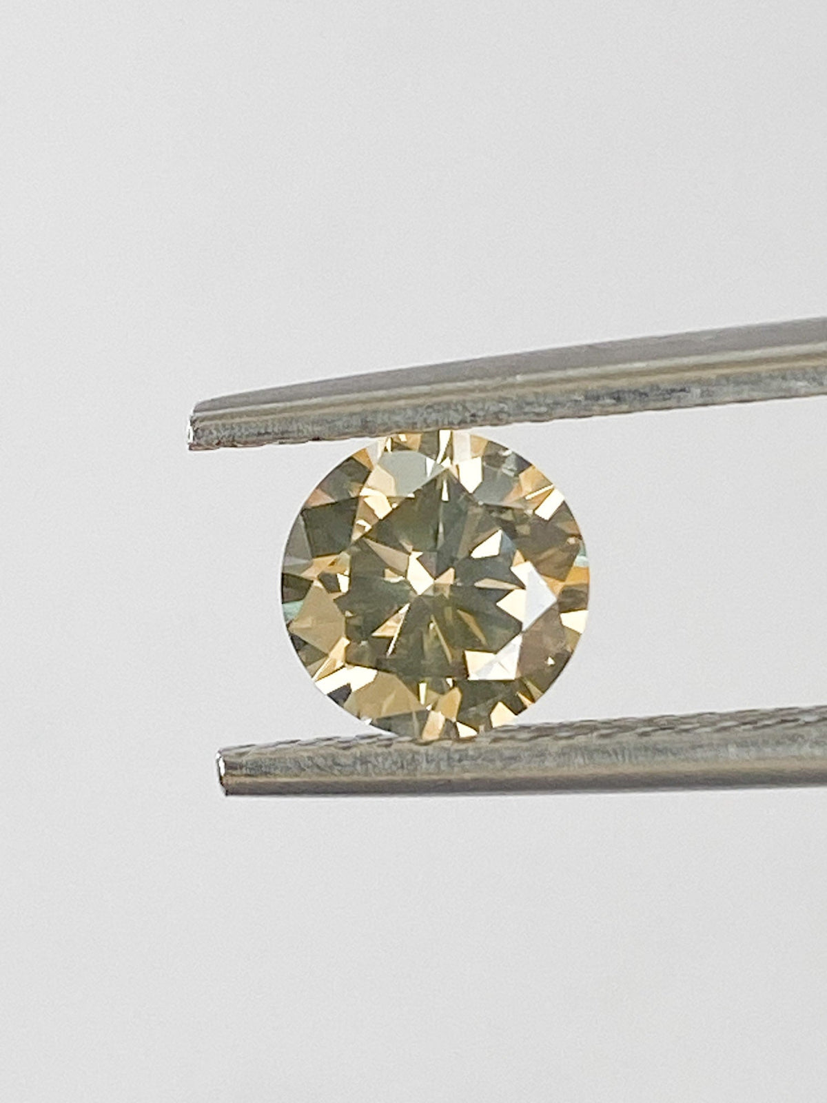 1.02ct GIA-Certified Natural Fancy Yellow Diamond, SI2 6.47*3.81mm RBC143 Aurora Designer