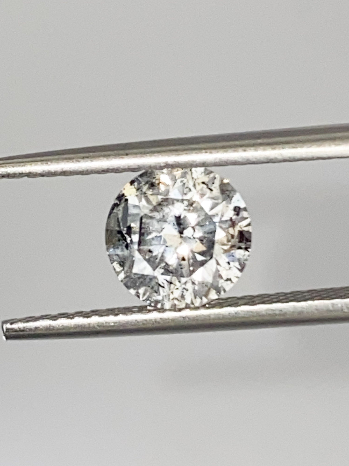 1.92ct Round Shape Salt and Pepper Diamond, 7.6*5.1mm RBC59 Aurora Designer