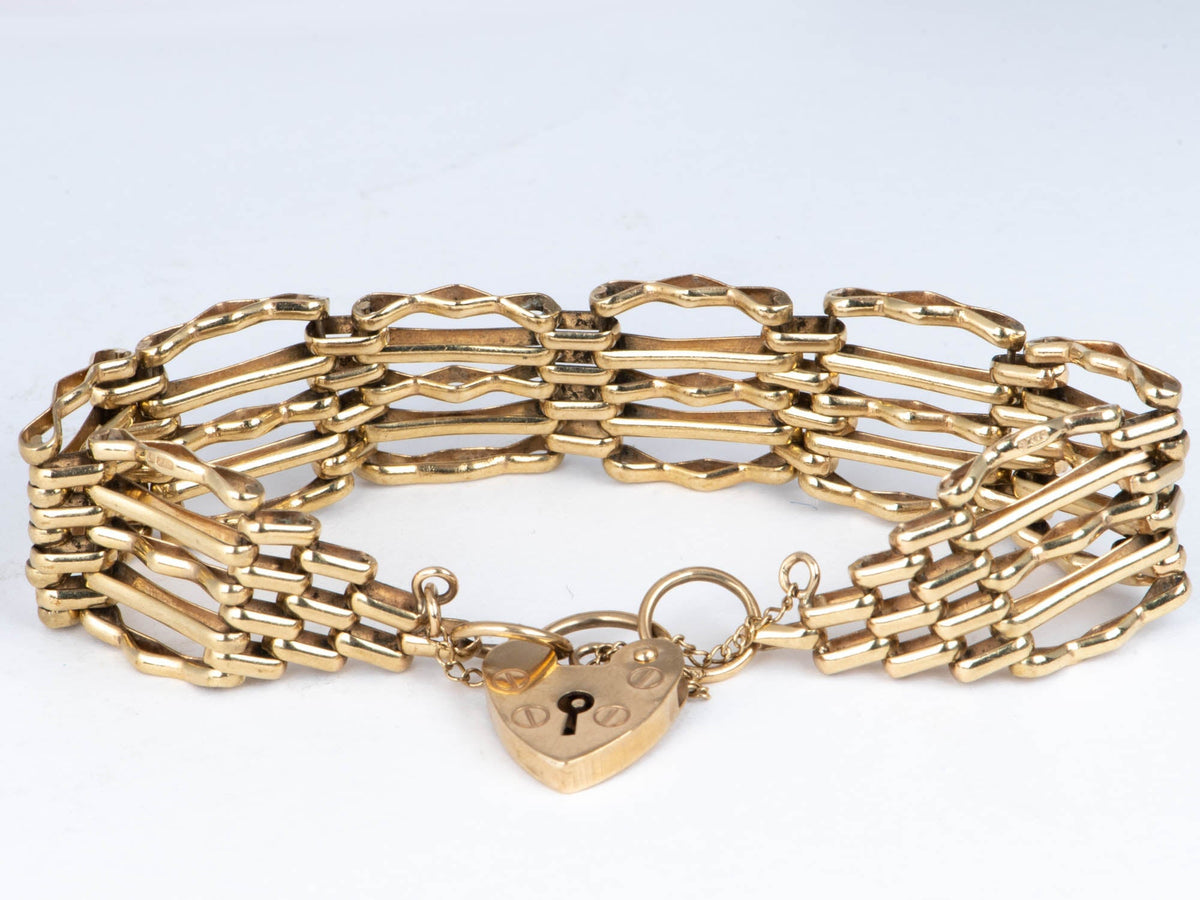 9K Gold Vintage Wide Gate Link Bracelet with Padlock Heart Clasp 6.75" Has Safety Link Heavy 15g+ Assayed 375 V1064 Aurora Designer
