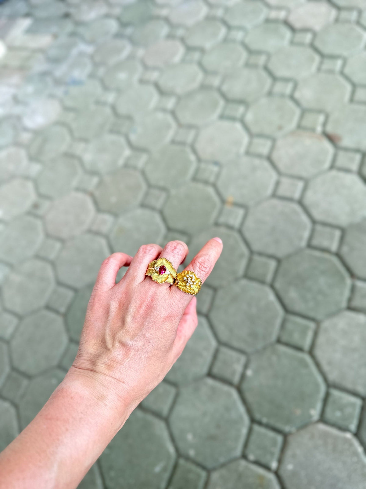 Curved Ribbon Pink Tourmaline Rubellite Ring 18K Gold V1102 Aurora Designer