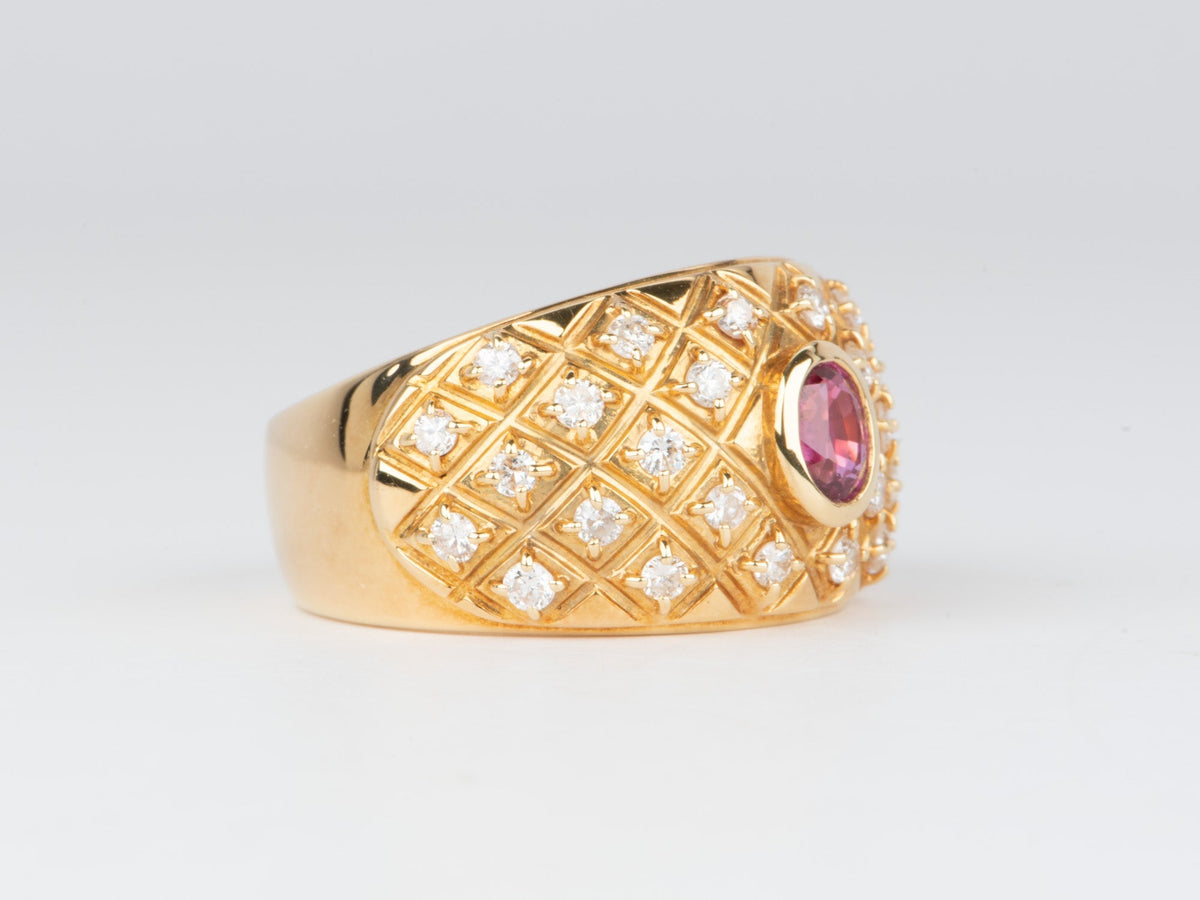 Diamond Studded Wide Band with Ruby 18K Gold 11.7g V1113 Aurora Designer
