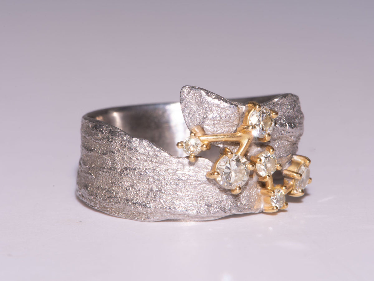 Heavy Platinum Textured Ring with Diamonds Designer Brand Tomoyuki Suganuma V1115 Aurora Designer
