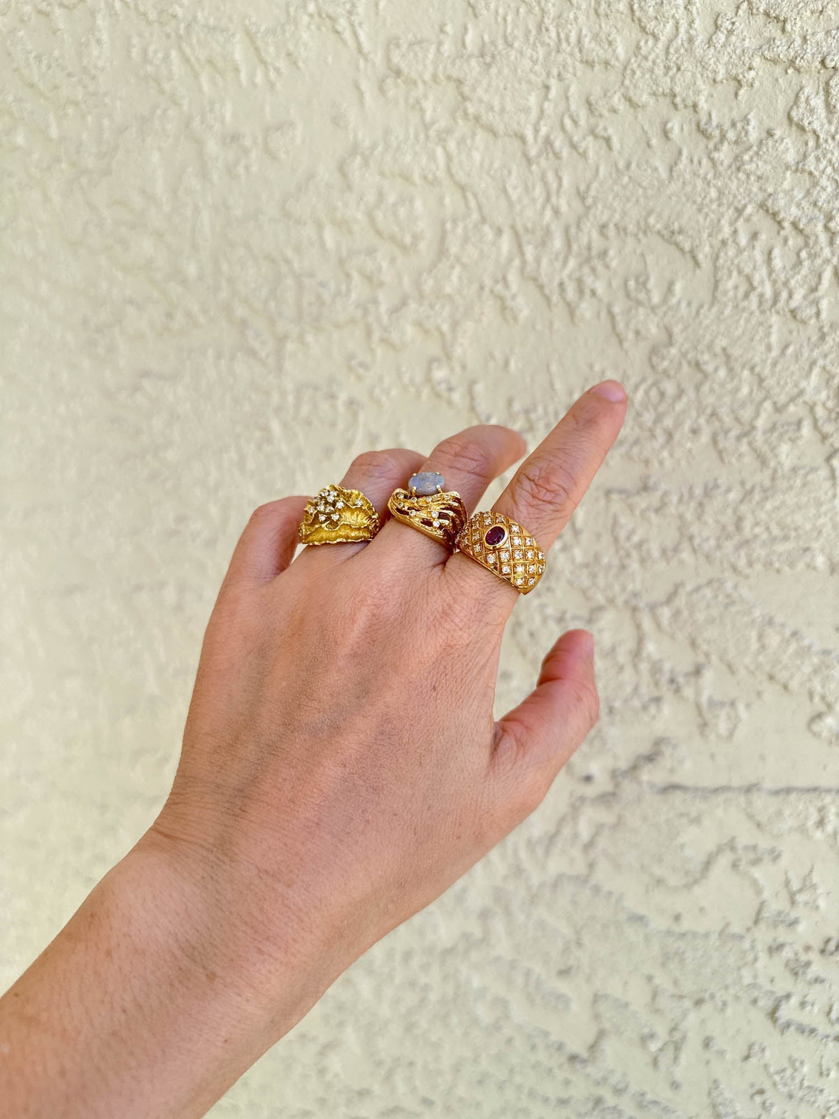 Solid Australian Opal Modernist Design 18K Gold Chunky Ring V1118 Aurora Designer