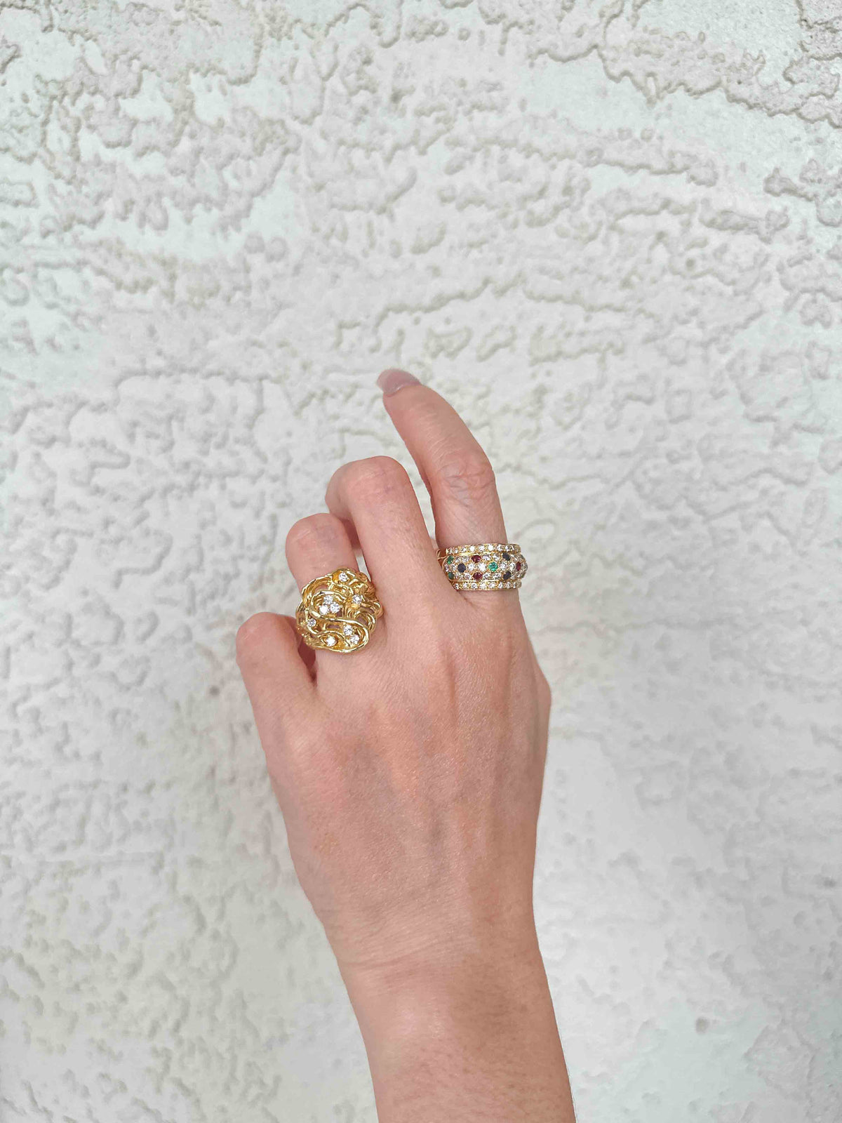 Dome Ring with Pave Diamond Ruby Sapphire Emerald 18K Gold 7.9g V1120 Aurora Designer