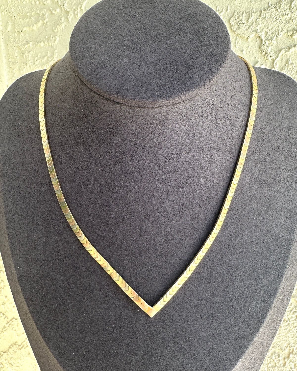 14K Gold Tri Color Chevron Necklace 21g Italy Herringbone