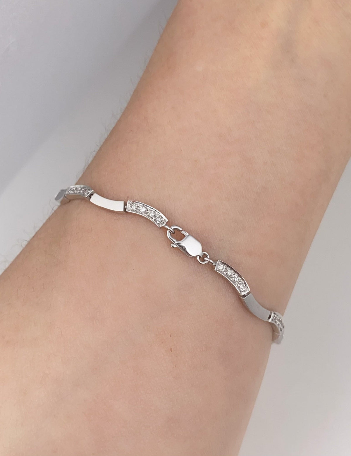 Platinum PT950 Bracelet with Diamonds 6.5" Matte Texture Modern Design Can Wear as Necklace V1186 Aurora Designer