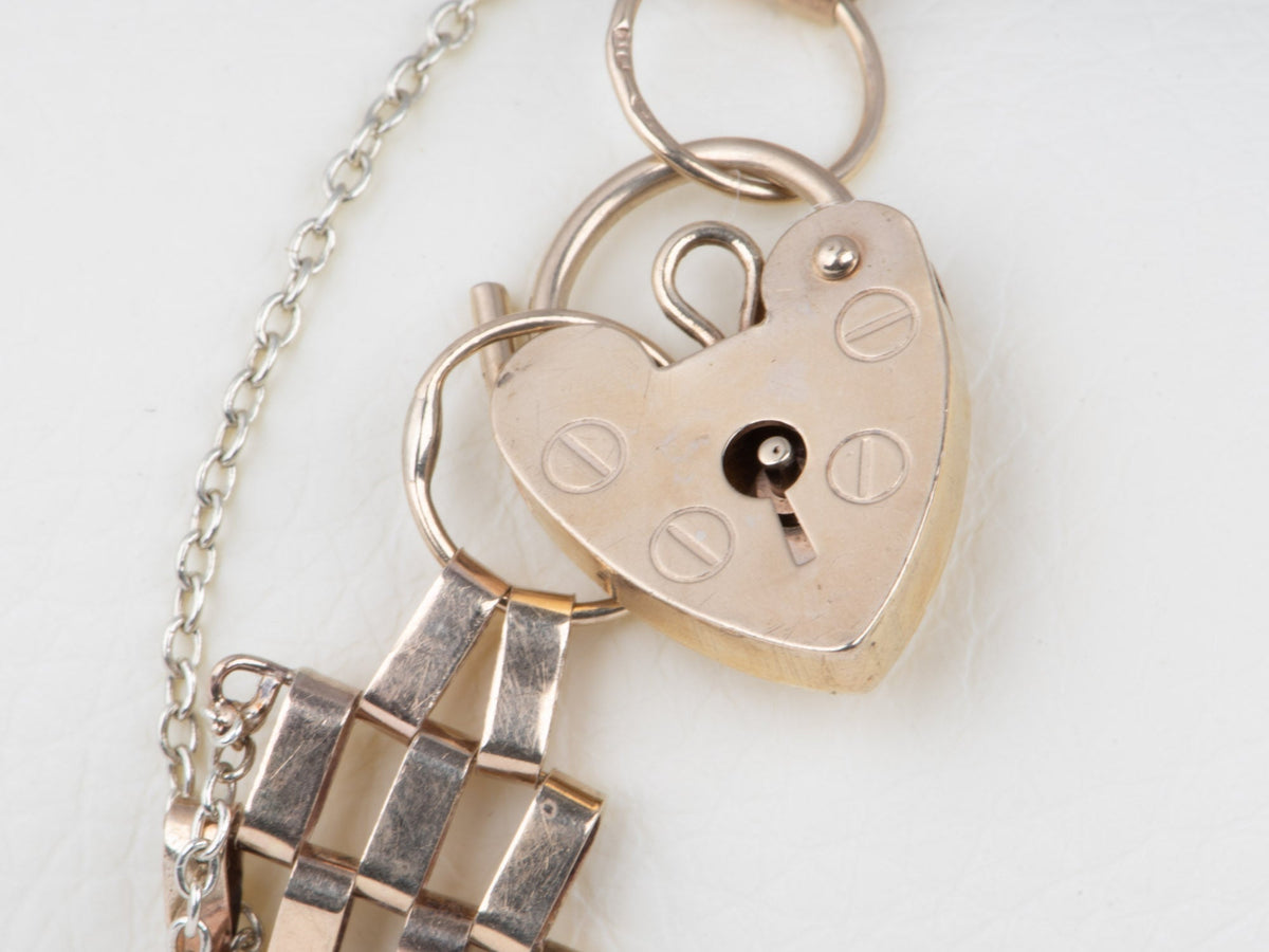 9K Gold Vintage Gate Link Bracelet with Padlock Heart Clasp 7.25" Has Safety Link 10g Assayed 375 V1203 Aurora Designer