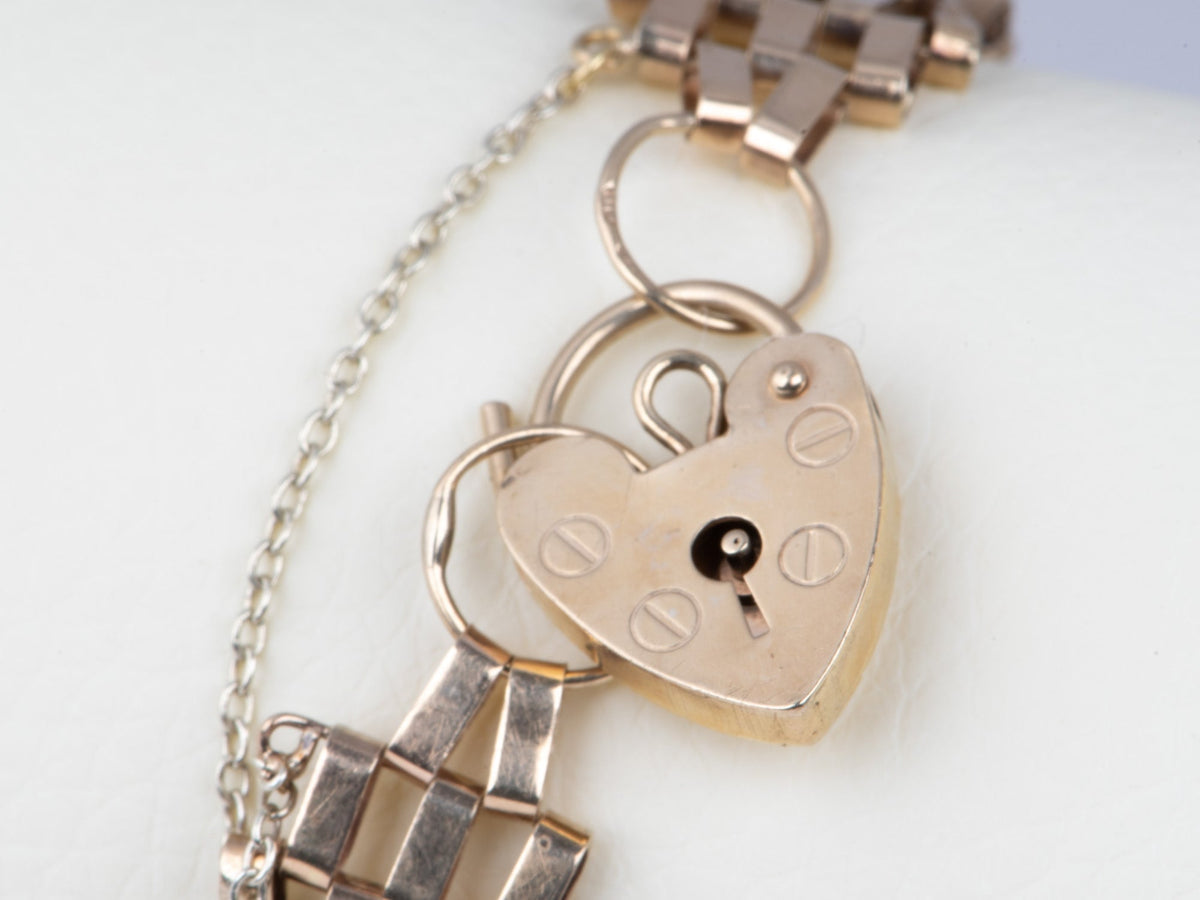 9K Gold Vintage Gate Link Bracelet with Padlock Heart Clasp 7.25" Has Safety Link 10g Assayed 375 V1203 Aurora Designer