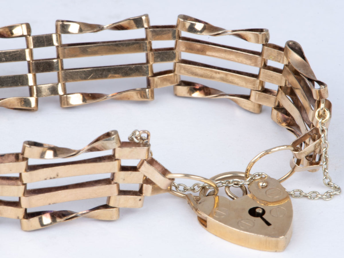 9K Gold Vintage Gate Link Bracelet with Padlock Heart Clasp 7.25" Has Safety Link 10g Assayed 375 V1203 Aurora Designer