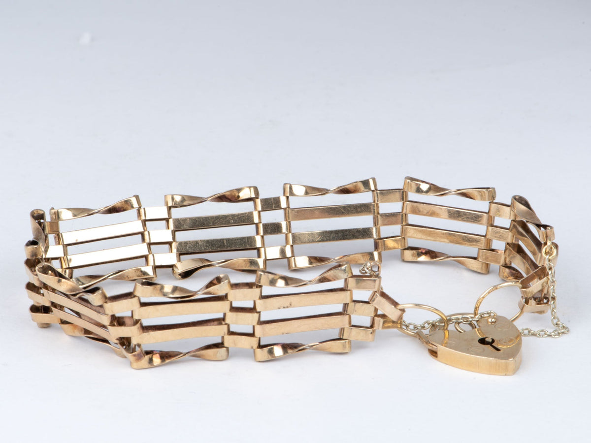 9K Gold Vintage Gate Link Bracelet with Padlock Heart Clasp 7.25" Has Safety Link 10g Assayed 375 V1203 Aurora Designer