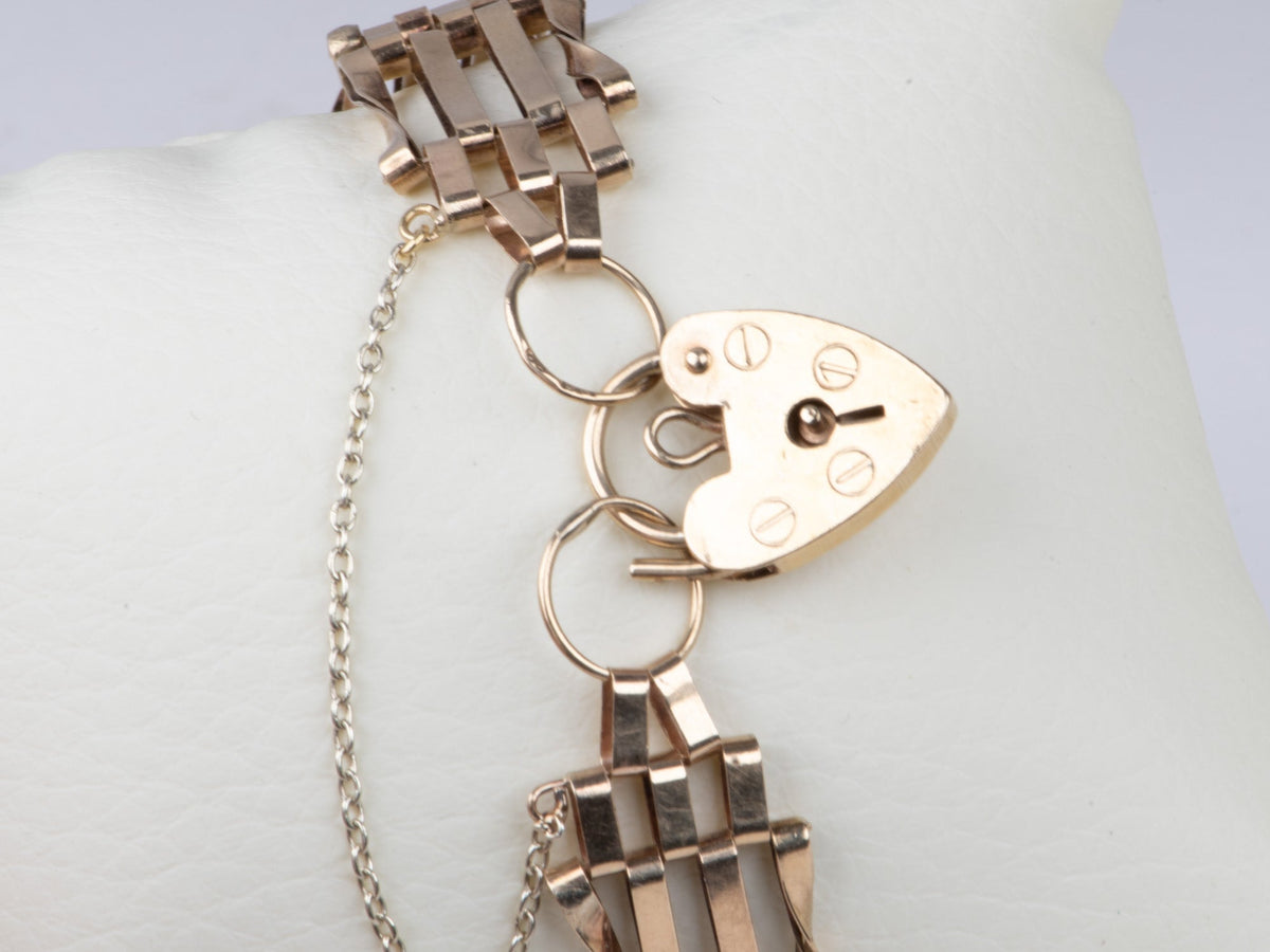 9K Gold Vintage Gate Link Bracelet with Padlock Heart Clasp 7.25" Has Safety Link 10g Assayed 375 V1203 Aurora Designer