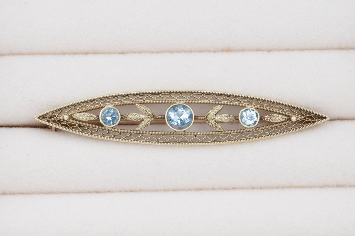14K Gold Antique Aquamarine Filigree Leaf Bar Pin Brooch Art Nouveau Navette Elongated Shape V1221 Aurora Designer