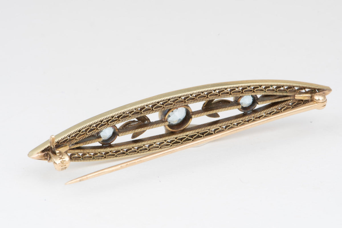14K Gold Antique Aquamarine Filigree Leaf Bar Pin Brooch Art Nouveau Navette Elongated Shape V1221 Aurora Designer