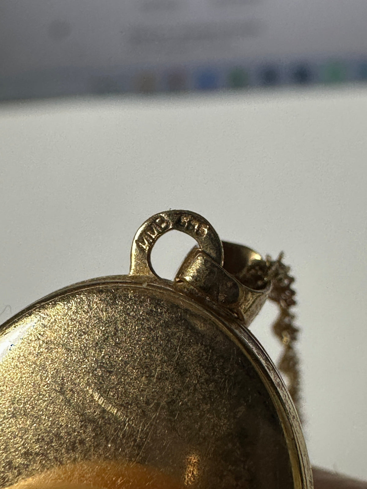 14K Gold Vintage Photo Locket with 20" Rope Chain V1230 Aurora Designer