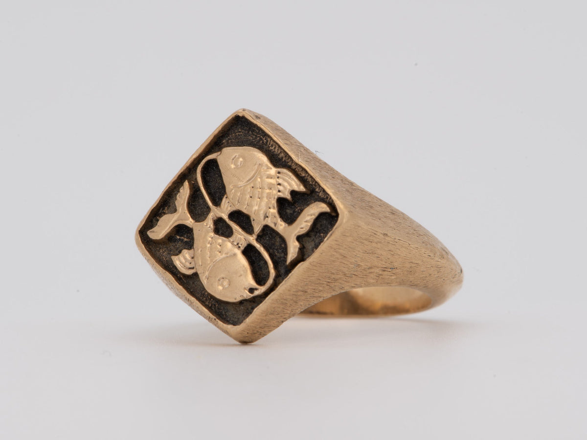 14K Gold Zodiac Sign Pisces Signet Ring Two Koi Fish Horoscope February March Birthday Gift V1233 Aurora Designer