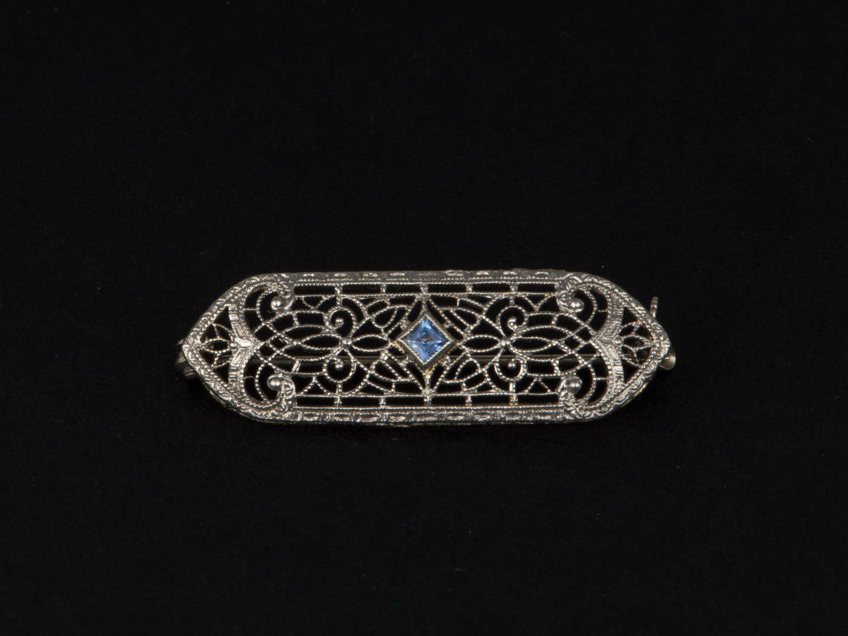 14K White Gold Vintage Art Deco Filigree Bar Pin with Blue Stone Brooch V1258