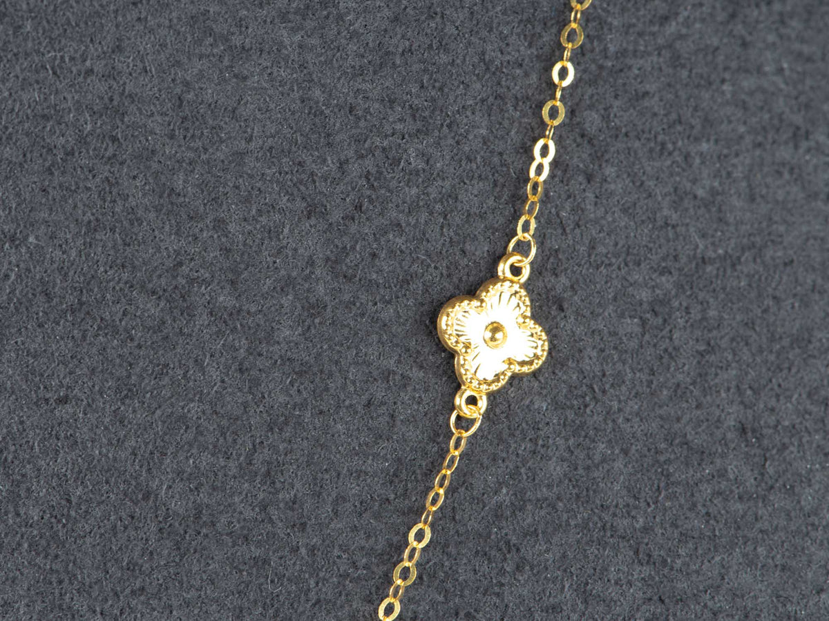18K Gold Sparkle Clover Flower Necklace Chain Light Weight ~1.2g R4653 Aurora Designer