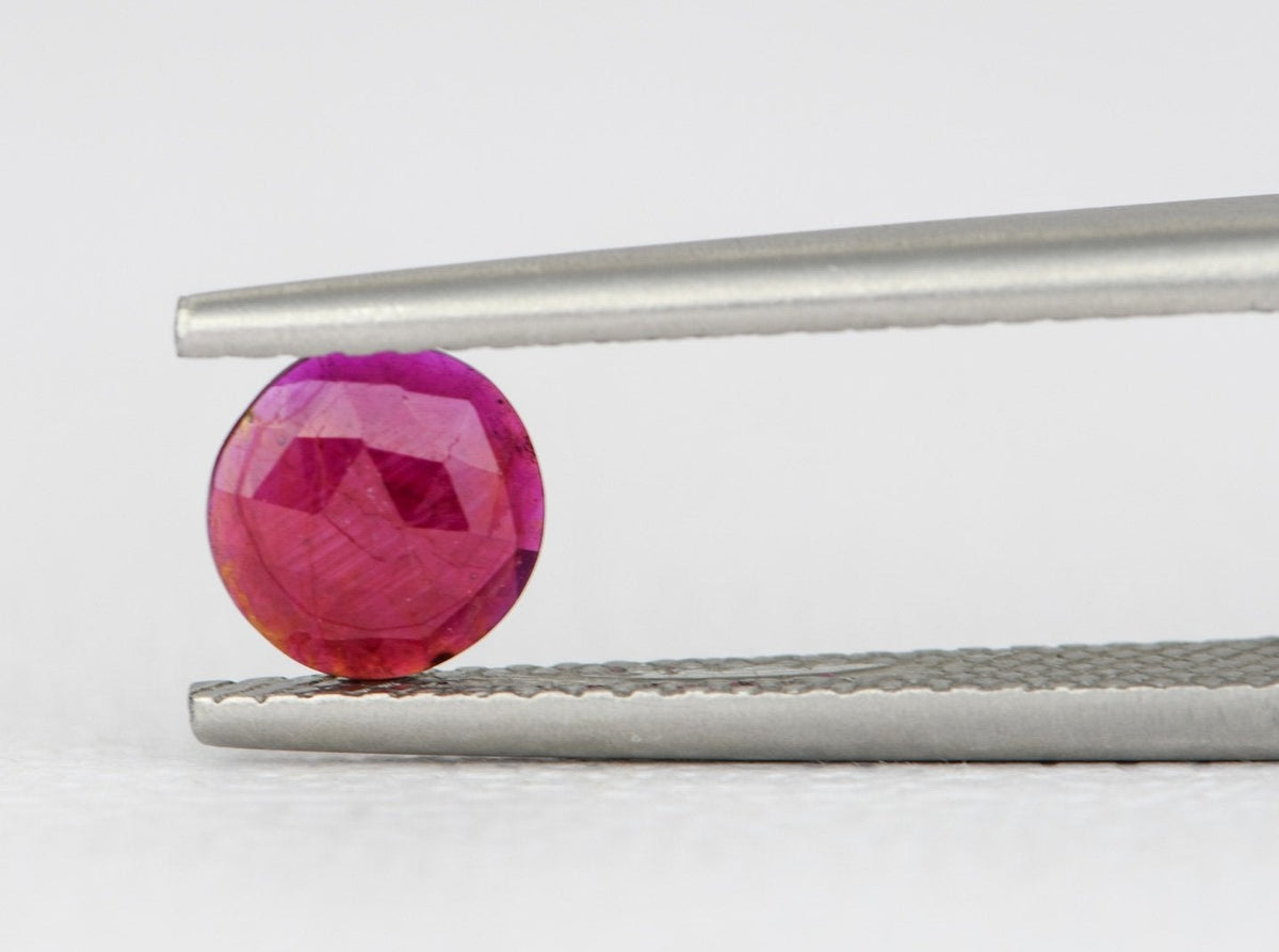 0.55ct Round Shape Ruby 6.0*1.5mm RU07