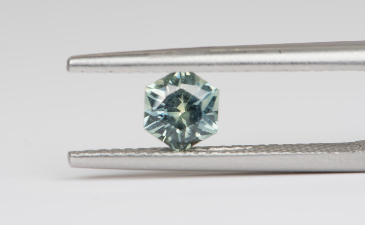 0.77ct Hexagon Shape Montana Sapphire 5.6*4.8*3.6mm PS436