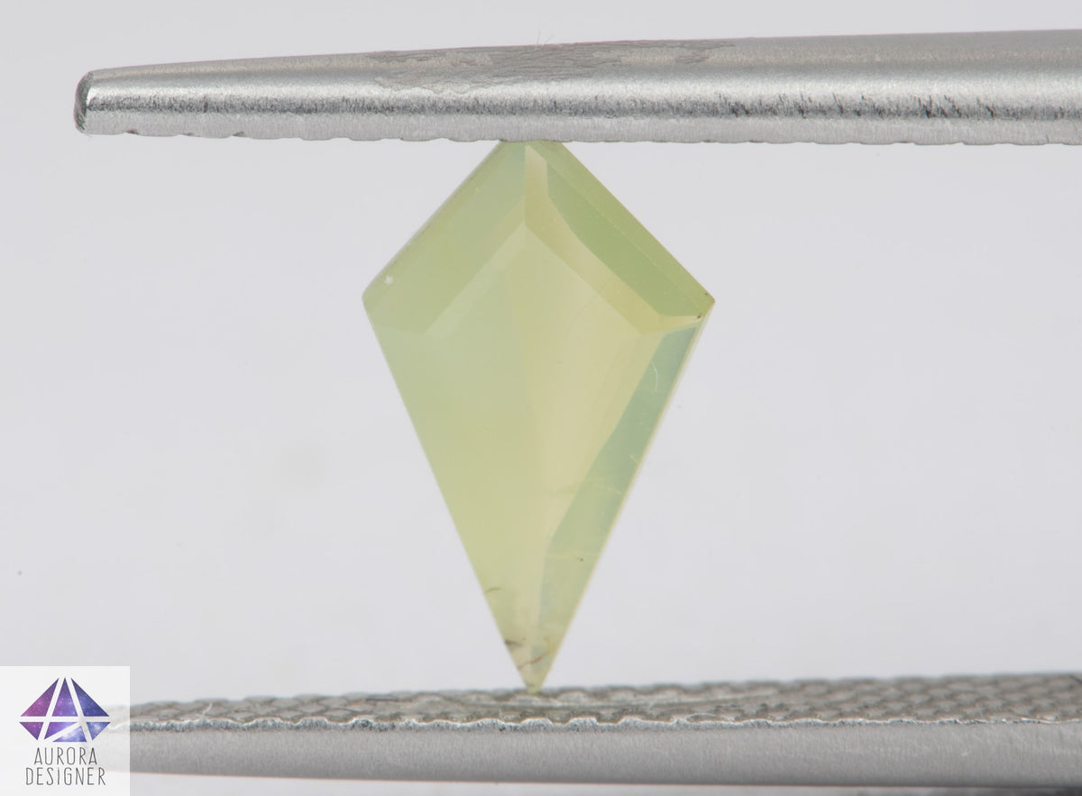 0.91ct Kite Shape Sapphire, 10.1*6.1*1.7mm PS304
