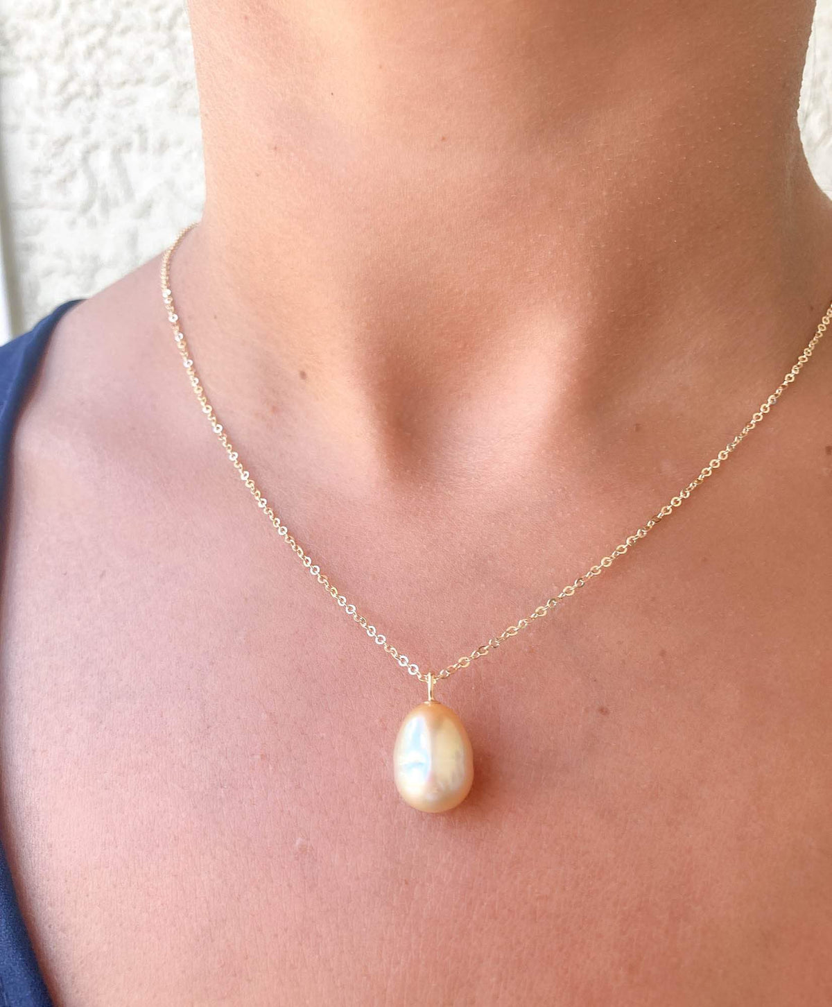10mm South Sea Golden Pearl Pendant Solid 18K Gold Bail R4033