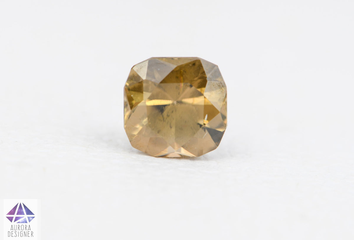 1.30ct Square Shape Yellow Gold Umba Sapphire, 6.1*6.0*4.1mm PS190