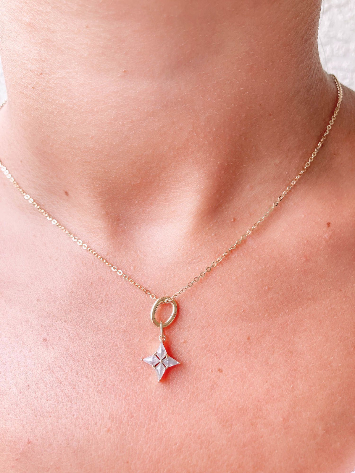 9*7mm Oval Spring Gate 18K Gold Clasp Charm Pendant Enhancer M4007-9 Aurora Designer