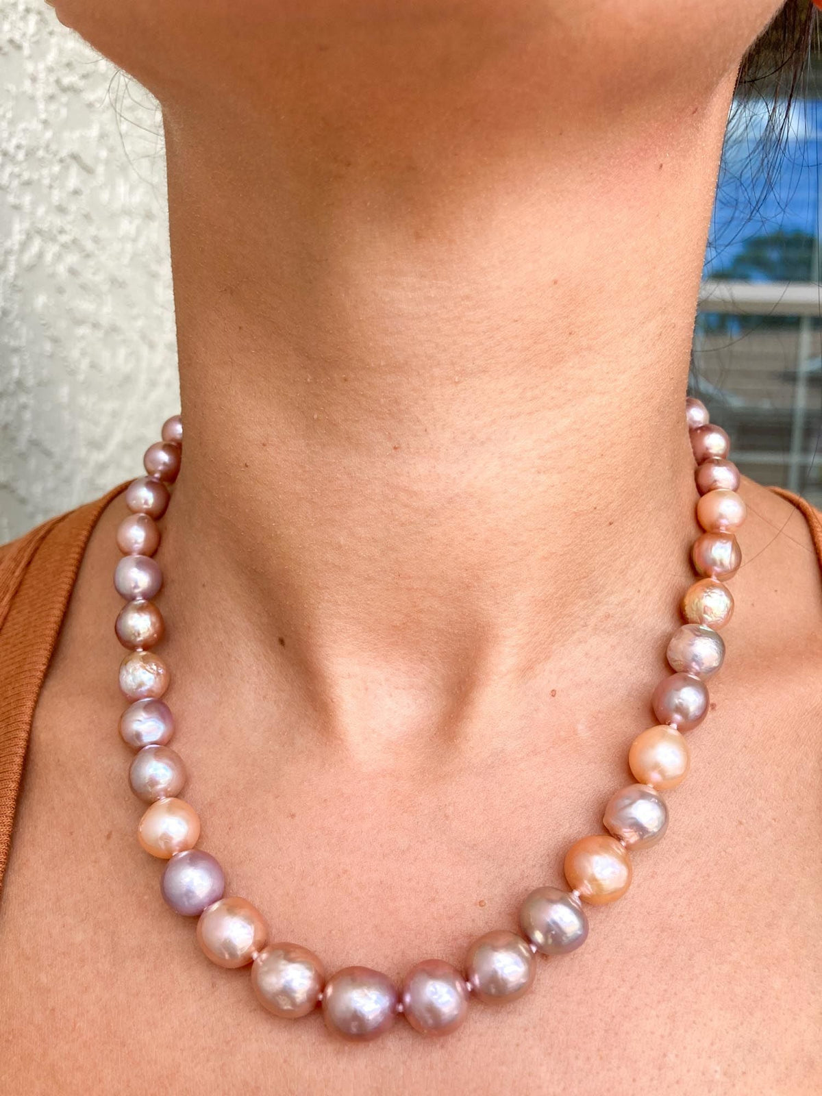Iridescent Peachy Pink Pearl Necklace with 14K Gold Magnetic Closure R4237 Aurora Designer