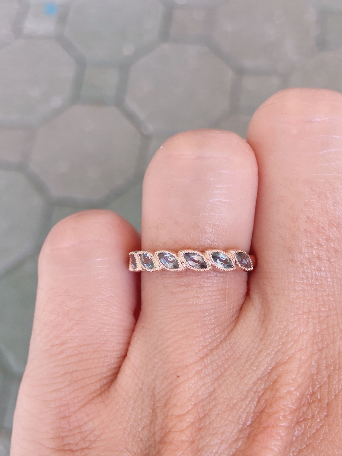 Montana Sapphire Leafy Band 14K Gold M5044 Aurora Designer